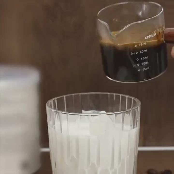 Ceașcacu maner de lemn